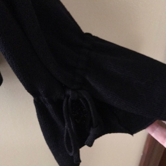 St. John Ruffled Jacket. - Picture 6 of 6